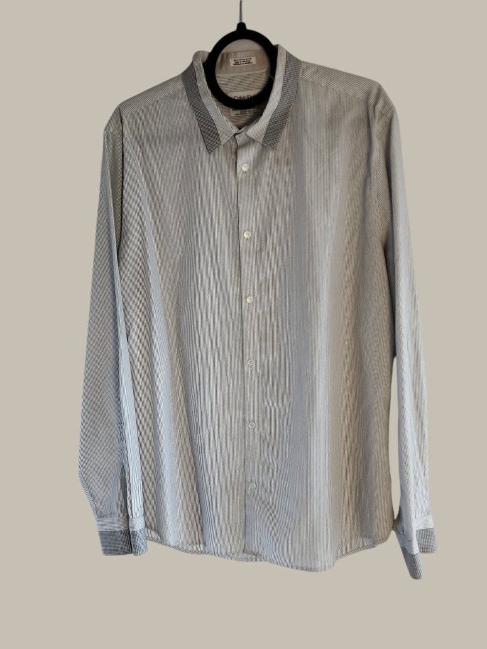 Calvin Klein - 100% Cotton - Grey / White Pin Stripe - Large